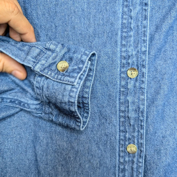 Holiday Editions Denim  Button Down Christmas Holly Embroidered Top 1X - Picture 6 of 9